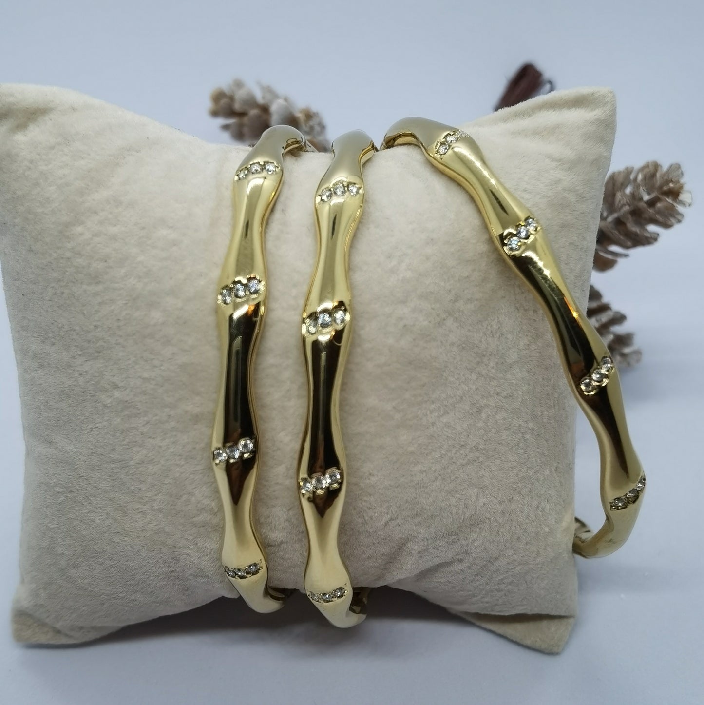 Brazalete Hueso con Perlas Fino